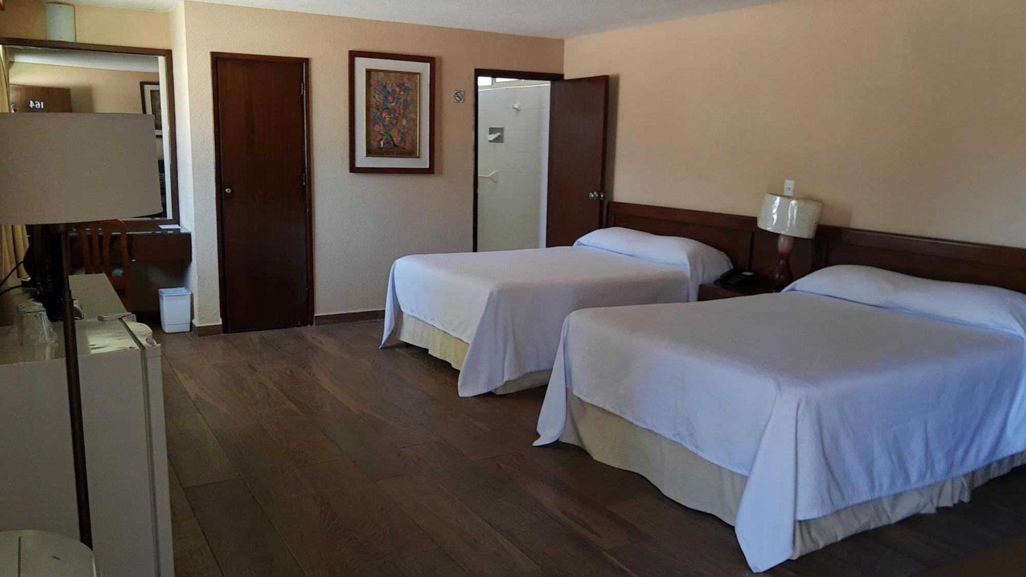 Hotel Las Palmas Midway Inn Matehuala Luaran gambar