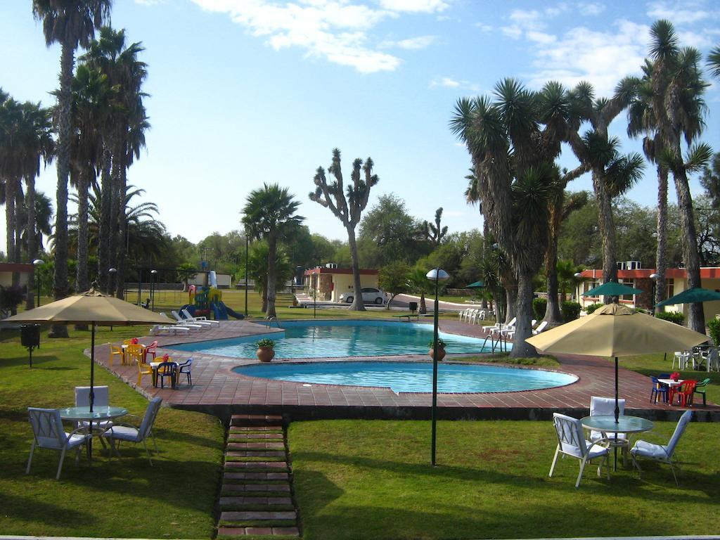 Hotel Las Palmas Midway Inn Matehuala Luaran gambar